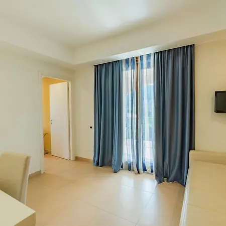 Prince Franklyn Hotel Santa Maria di Castellabate Exterior foto
